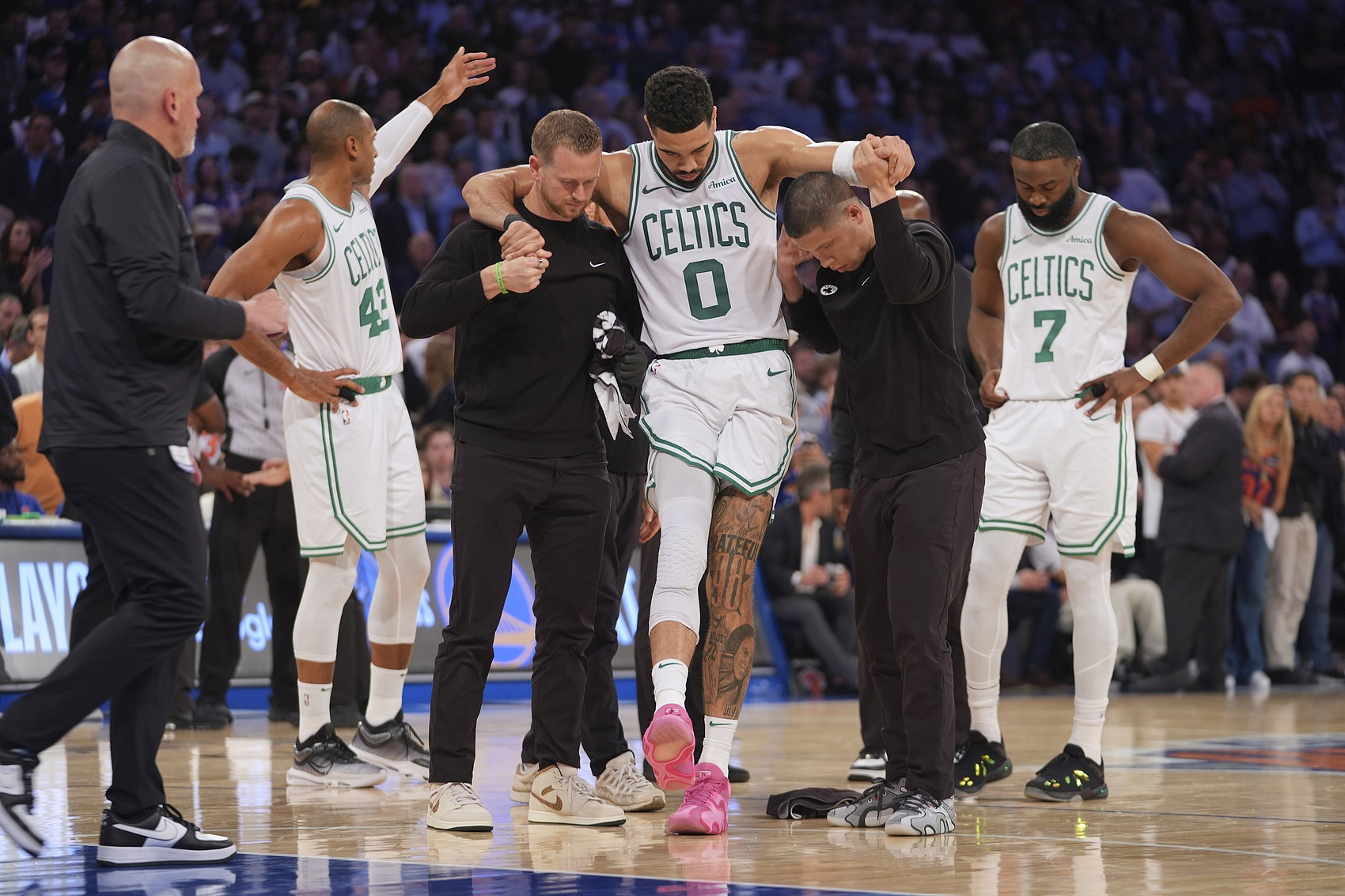 NBA跟腱撕裂平均11個(gè)月恢復??復出率近80% 但僅27%恢復傷前水平