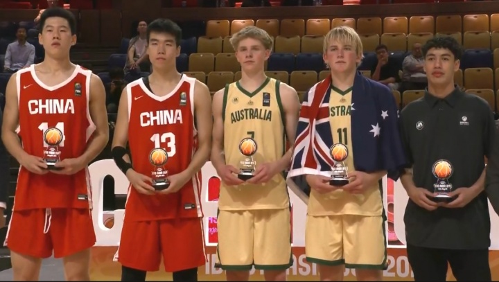 入選最佳陣容！張懿趙杰場(chǎng)均16.2分4.5板4.5助 張子一11.2分8.5板
